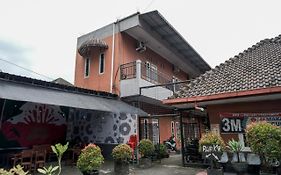 Djaboerigin Mongonsidi Guest House Medan 2*